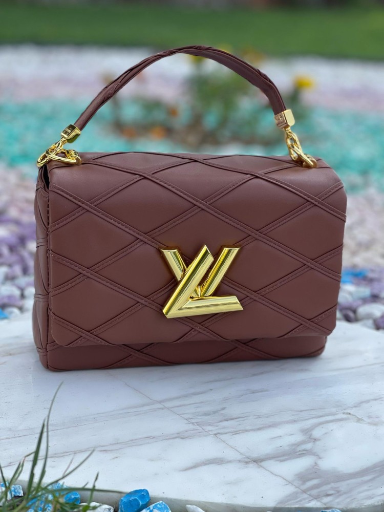 حقيبة يد لويس فيتون لون بني فاخر شعار LV ذهبي