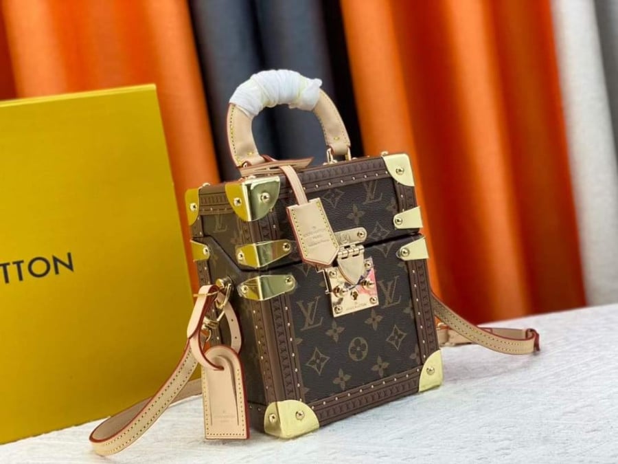 Louis Vuitton brown leather valise handbag with gold detailing