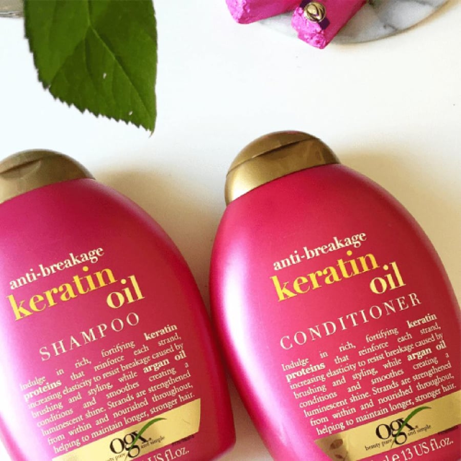 OGX Moisturizing and Renewing Shampoo for Hair Follicles, 385 ml