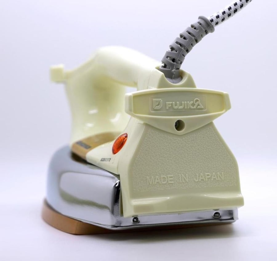 Fujika hand-held dry iron - 1200 watts white color model UI-D22SKSY (G) | Techno Best (35016000)
