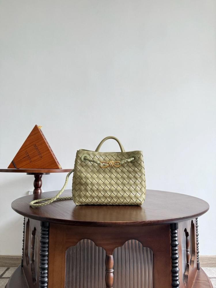 Boutique 25 cm