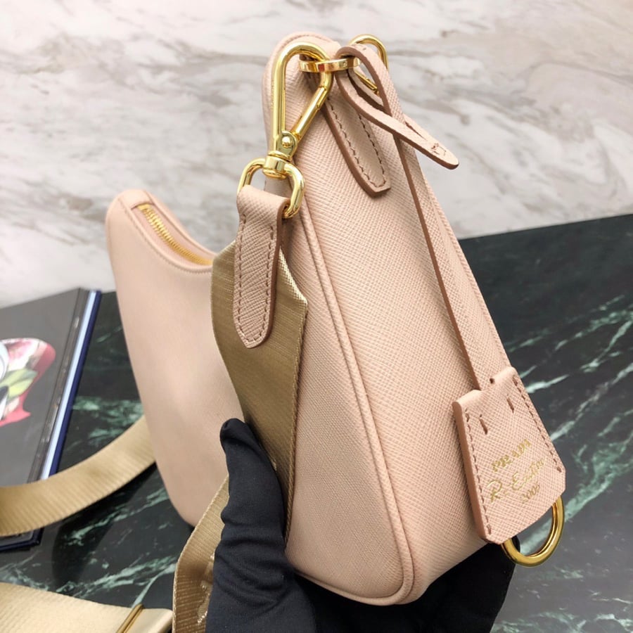 Prada 23 cm
