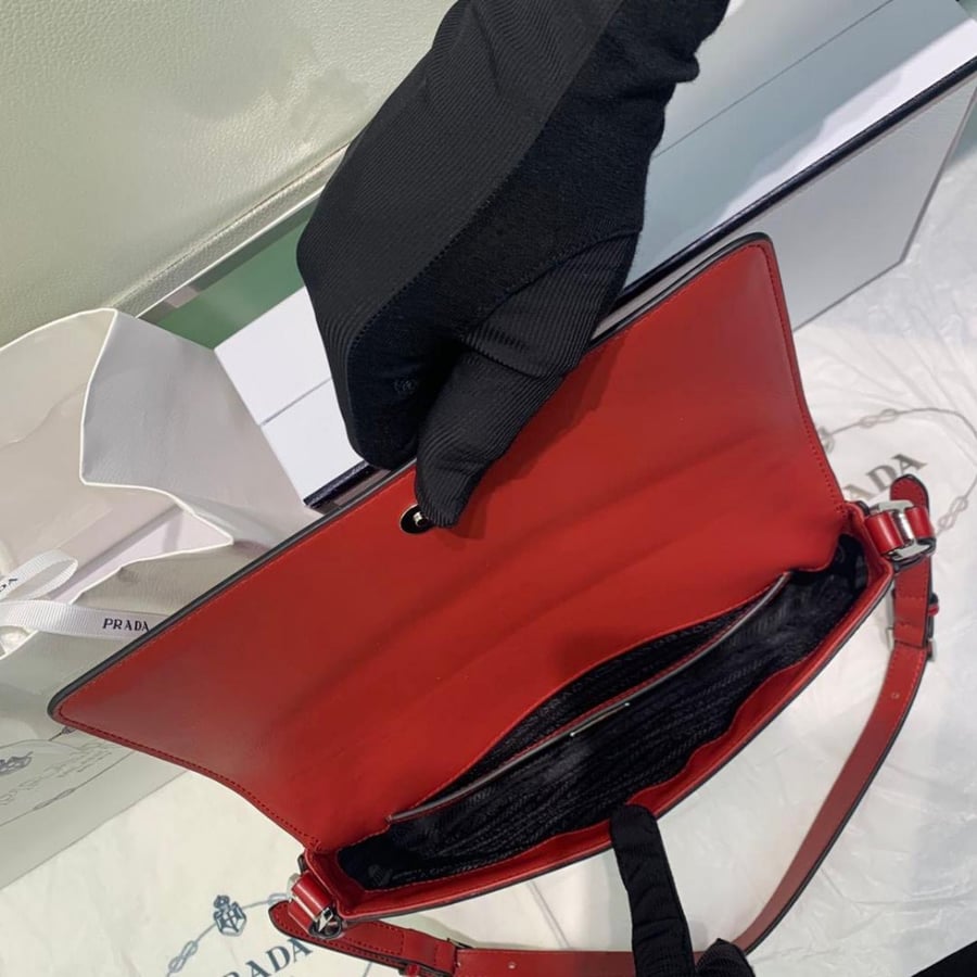 Prada 26 cm