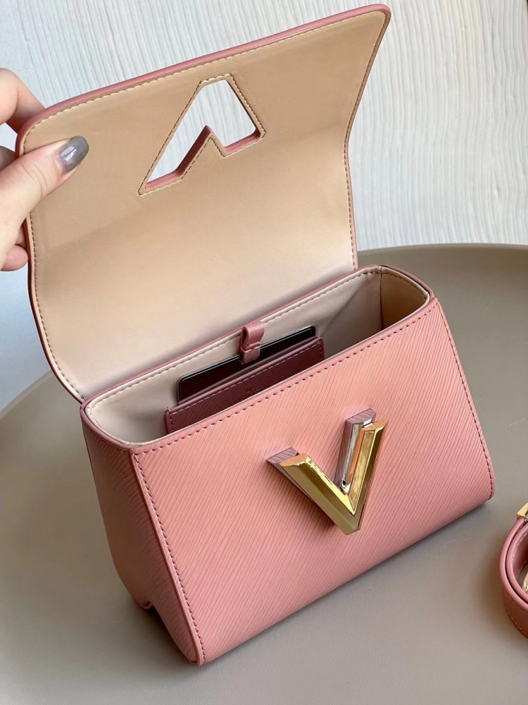 Louis Vuitton 19 cm Twist