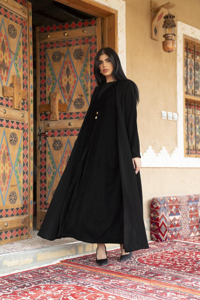 عبايه كريب مخمل ساده اسود