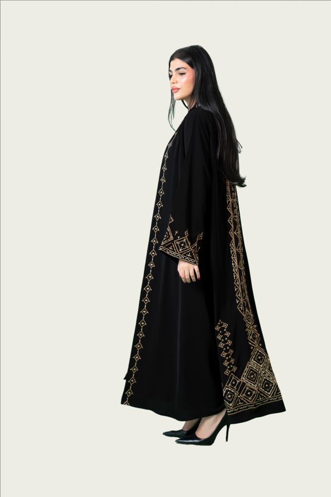 عباية اليوم الوطني كريب اسود تطريز الشمالية
