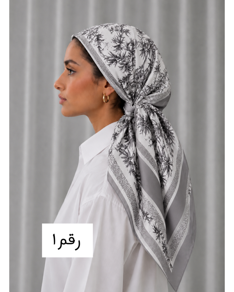 سكارف مع بندانة مخيطة