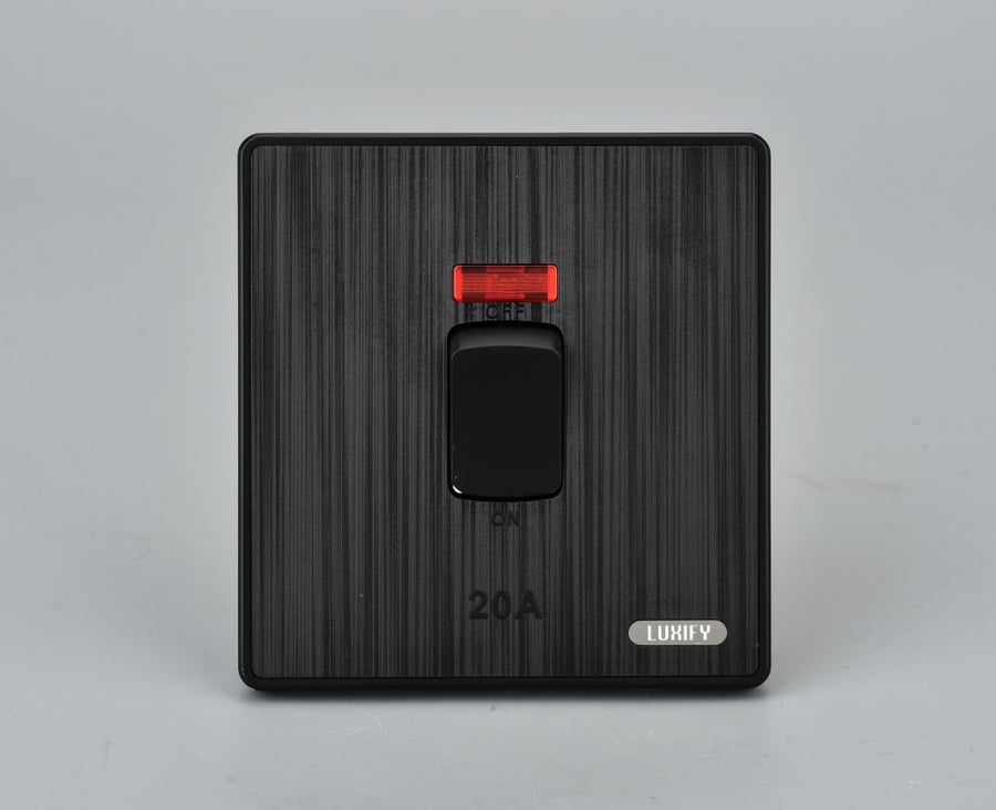 مفتاح 45 اميبر 7x7 (مكيف) LUXIFY