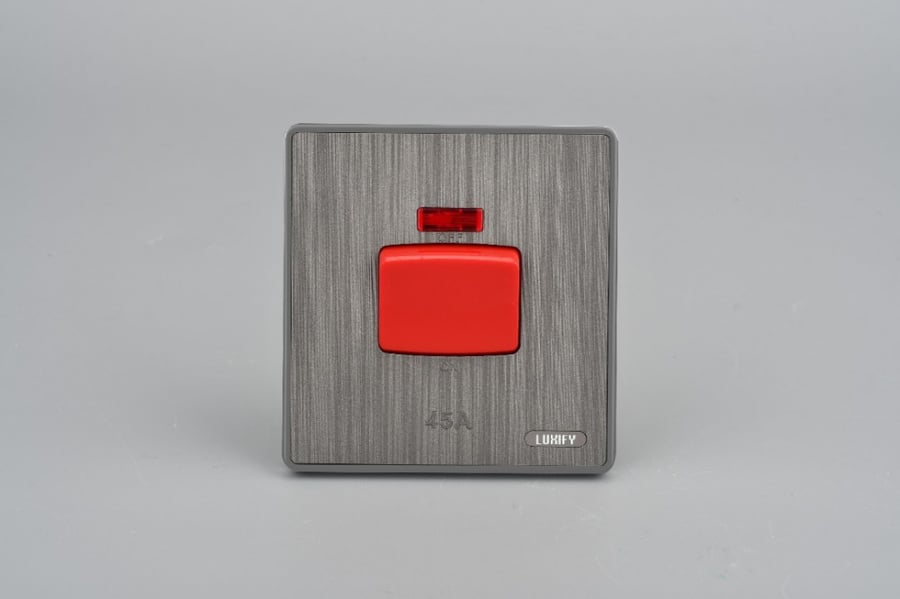 مفتاح 45 اميبر 7x7 (مكيف) LUXIFY