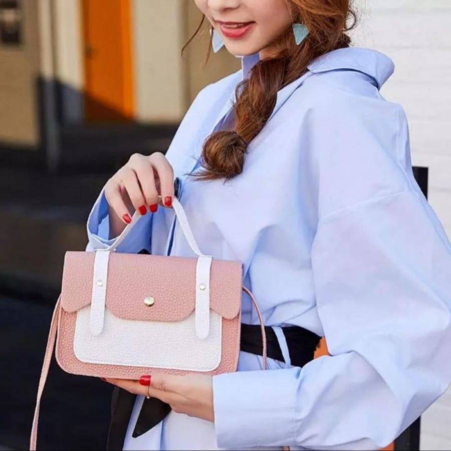 حقيبه كتف بتصميم هادي وانيق