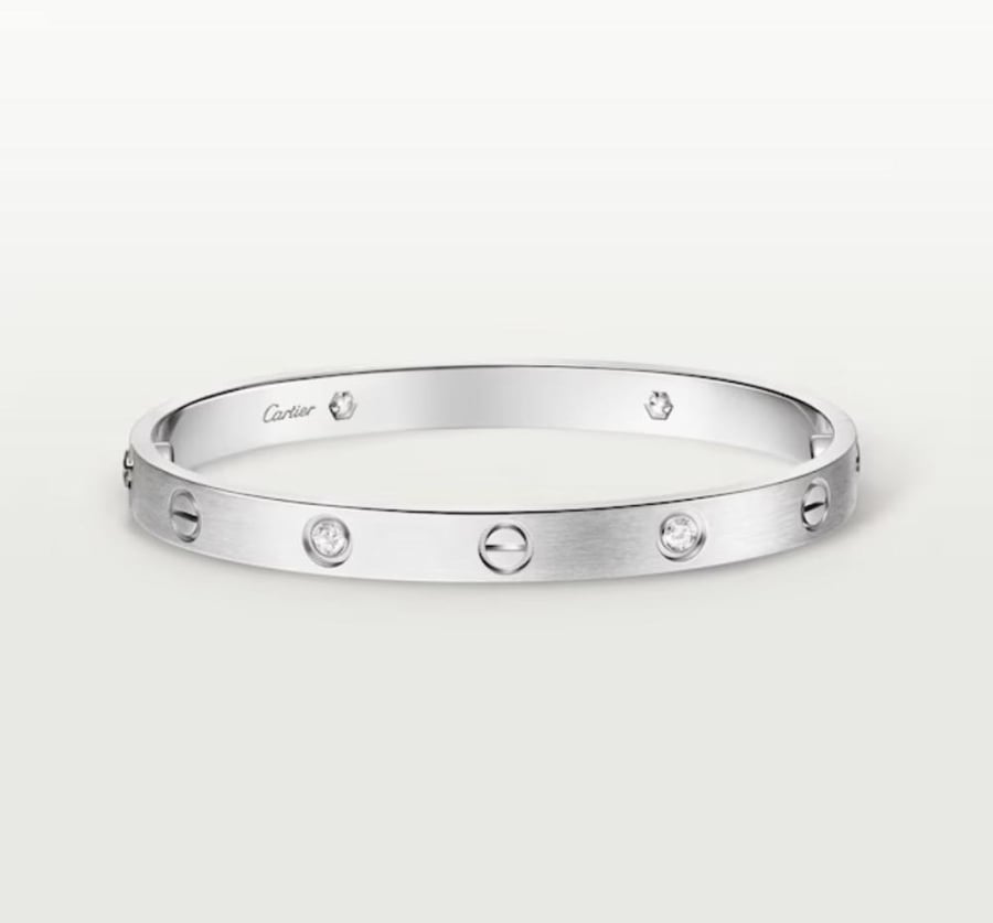 اسواره LOVE مطفي هاف زركون : سلڤر
