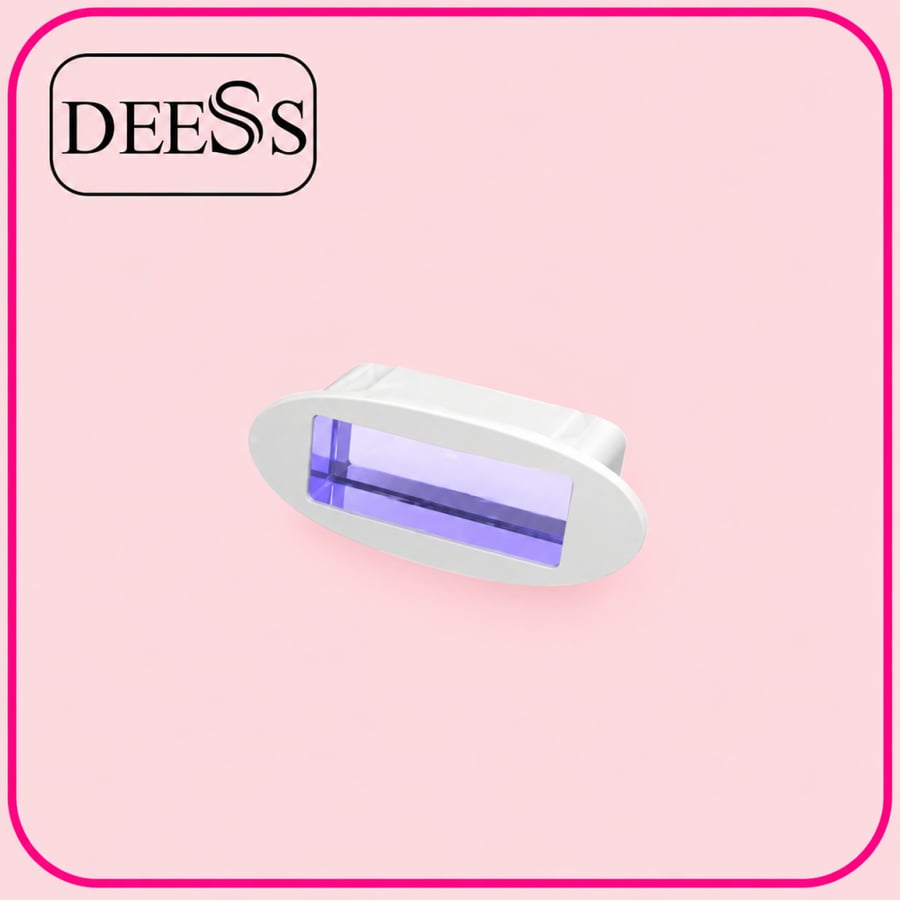 عدسة Deess Could