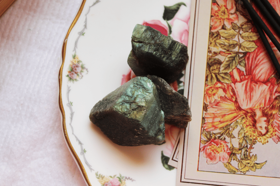 Medium Labradorite  Raw