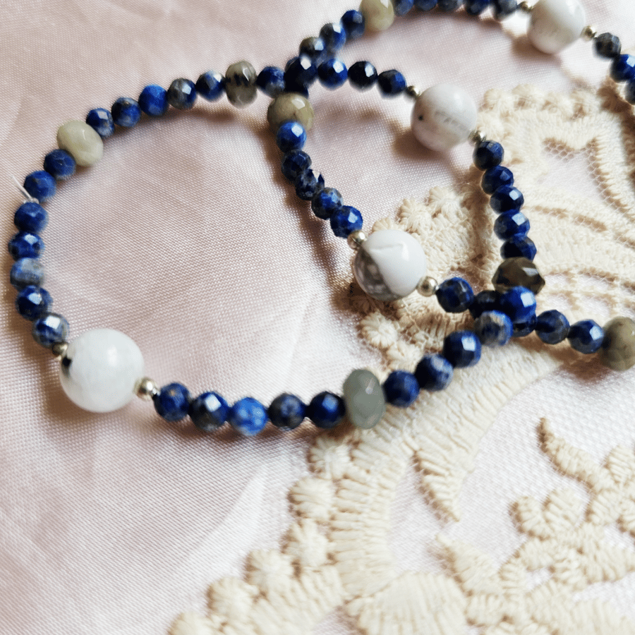 Lapis Lazuli x Howlite x Agate  Bracelet