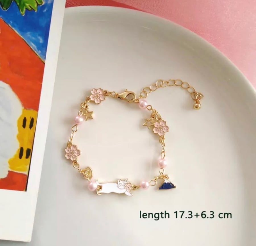 أساور ذهبية لطيف متنوعة - bracelet