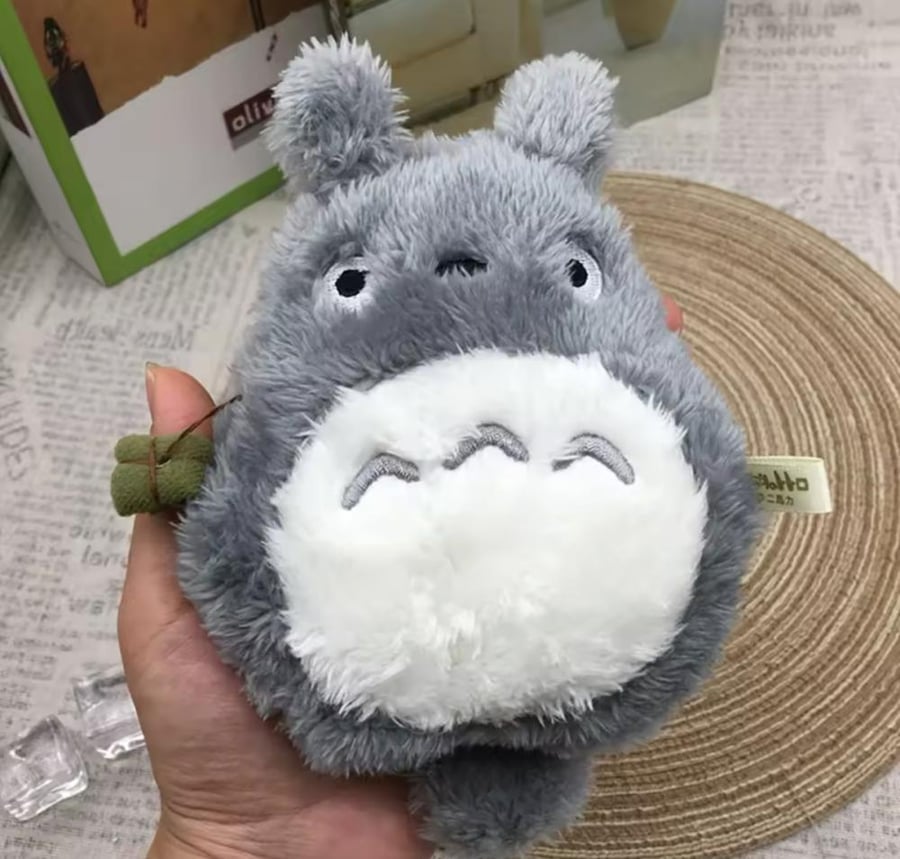 ميدالية توتورو - ghibli studio