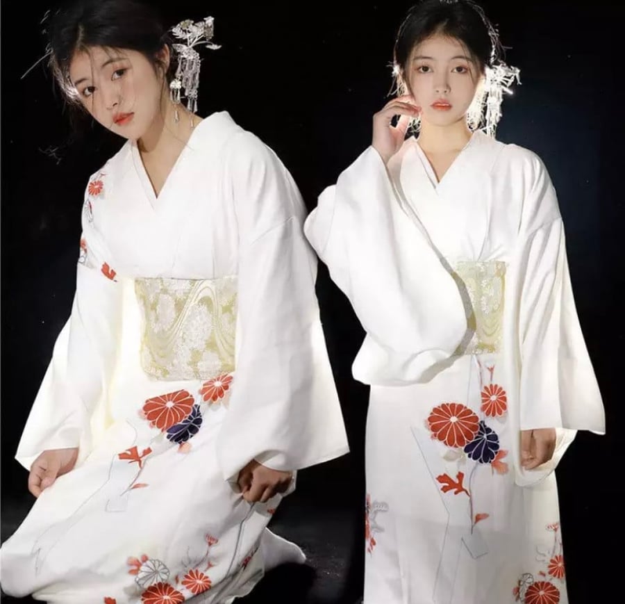 كيمونو ياباني طويل متنوع - kimono