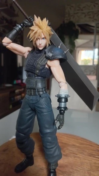 مجسم كلاود - final fantasy