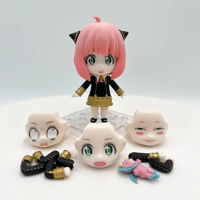 Lloyd figure - spy x family