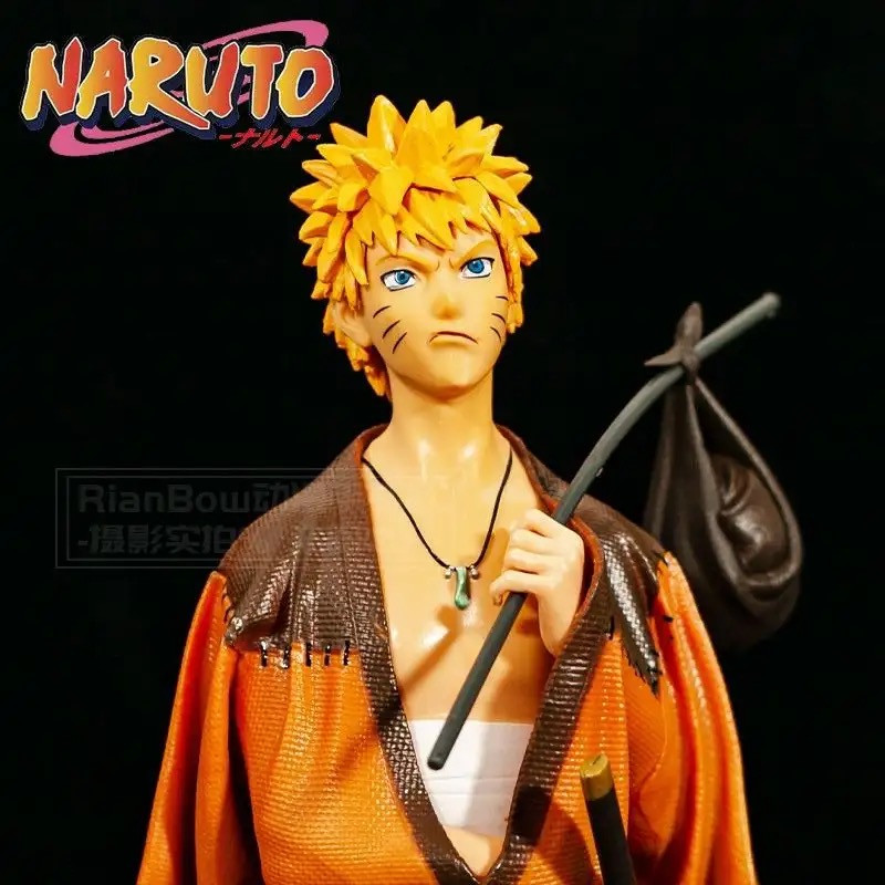 Naruto and Sasuke figure