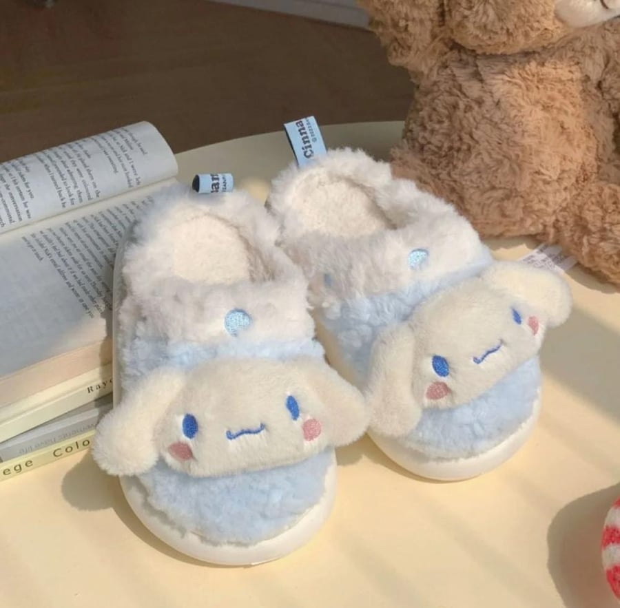 خف سينامون رول - Sanrio