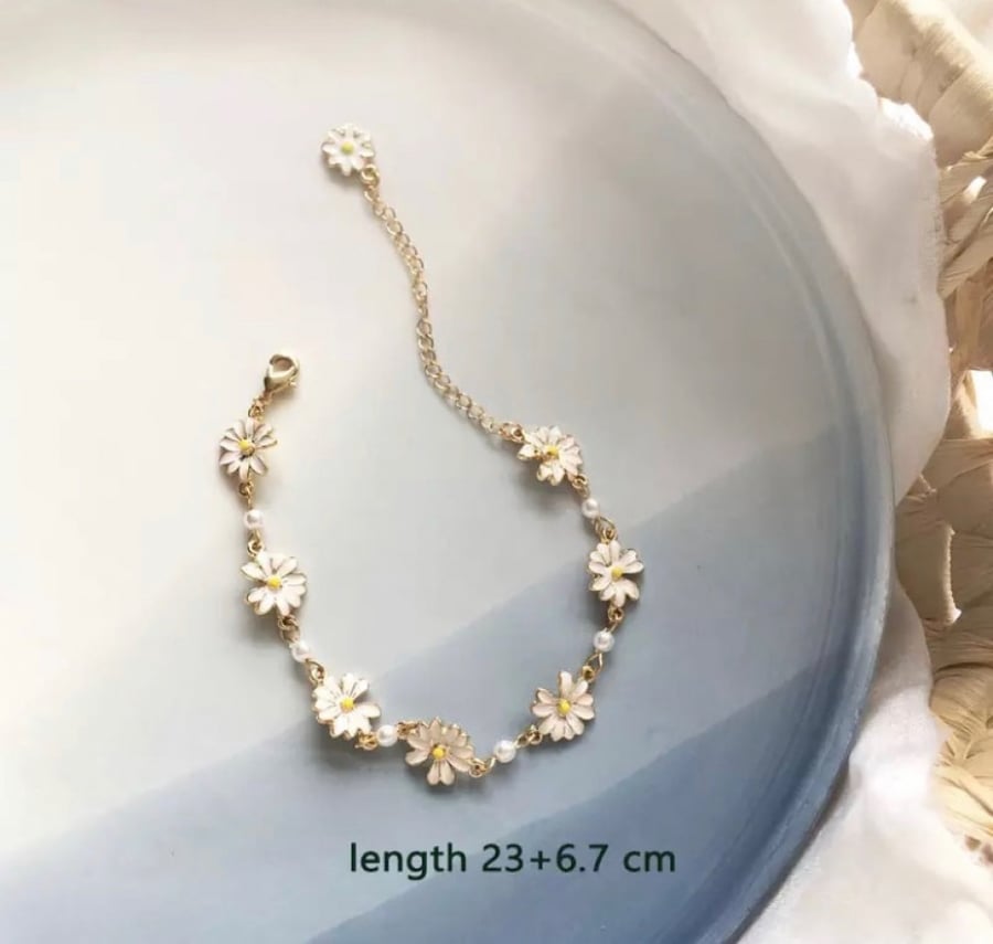 أساور ذهبية لطيف متنوعة - bracelet
