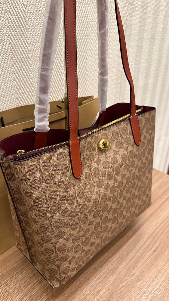 شنطه pink shop