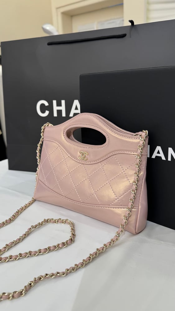 شنطه  pink shop