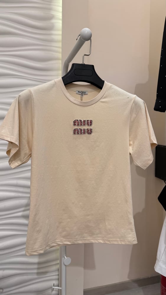 تي شيرت  pink shop
