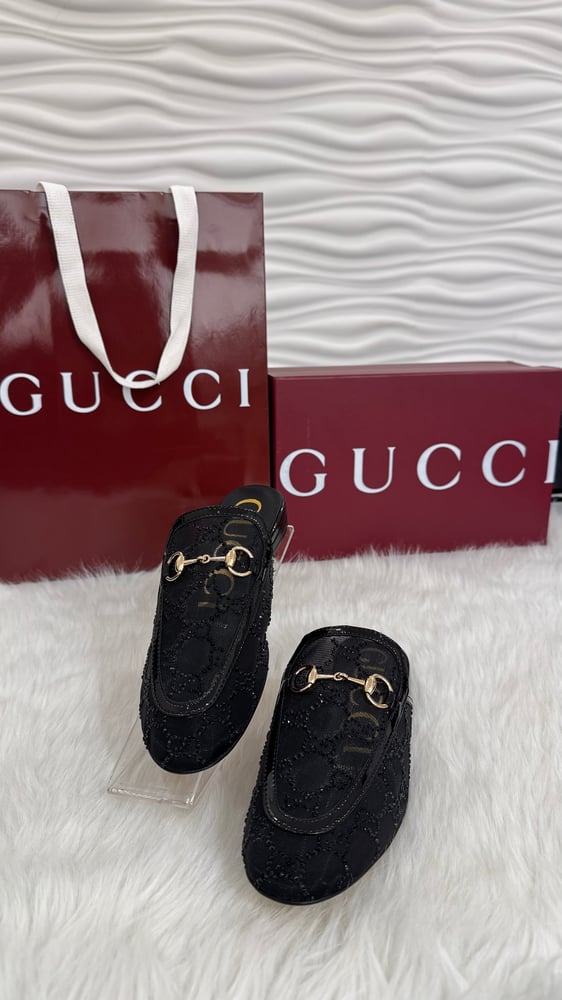 سليبر  pink shop