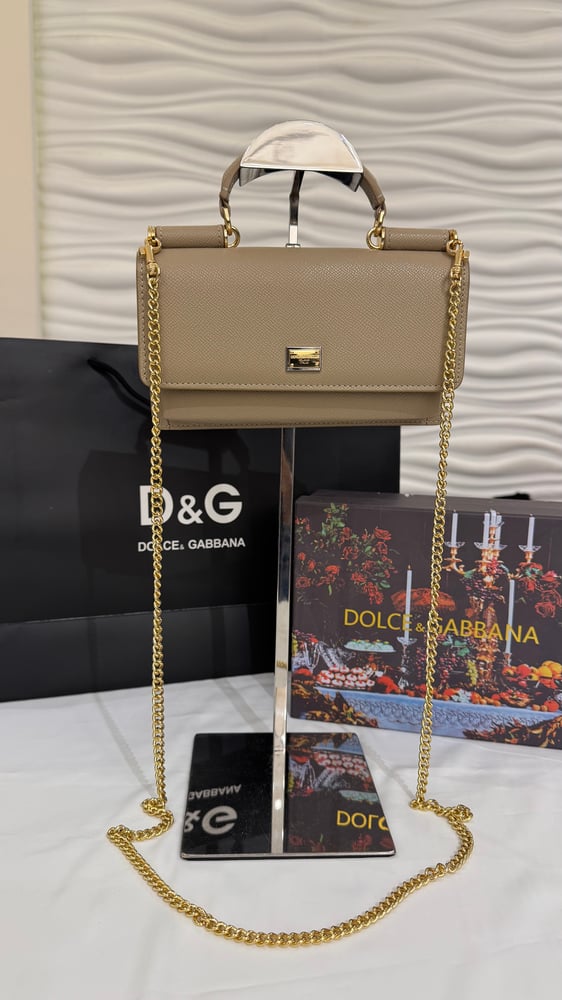 شنطه  pink shop
