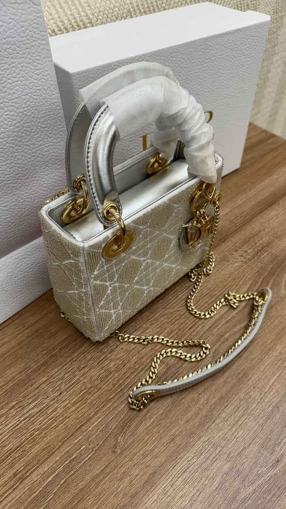 شنطه pink shop