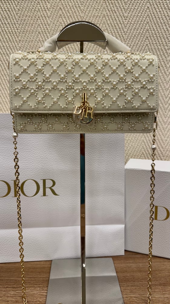 شنطه pink shop