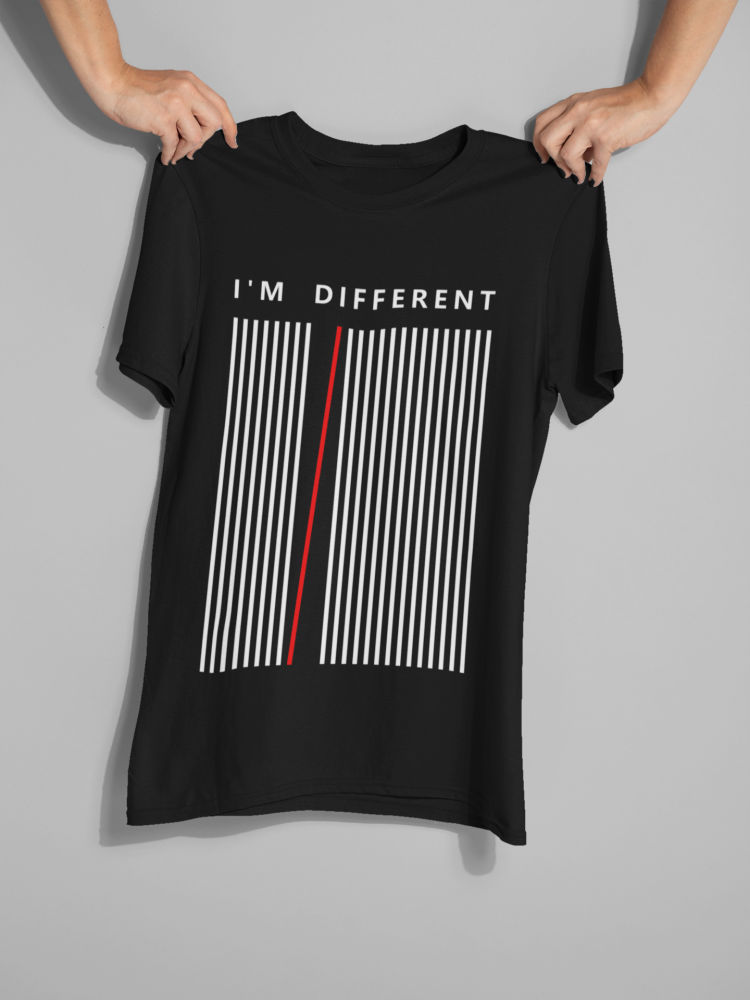 تيشيرت Im Different تصميم يعبر عن التفرد والتميز