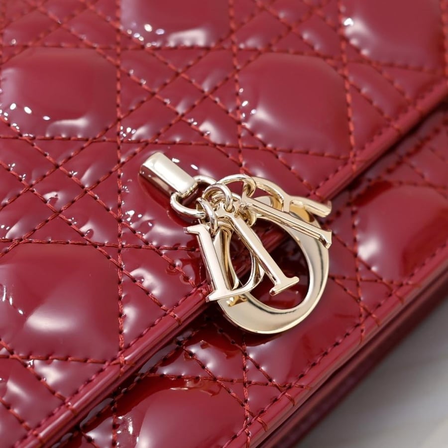 شنطة dior