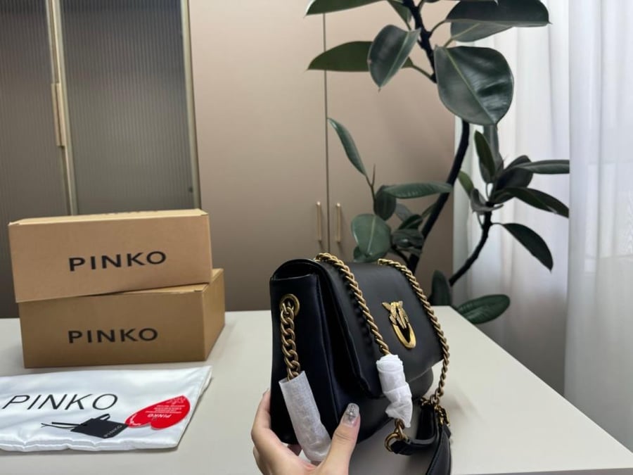 شنطة PINKO