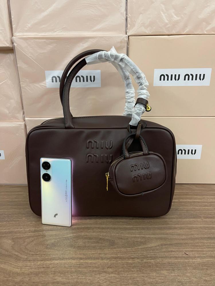 شنطة miu miu