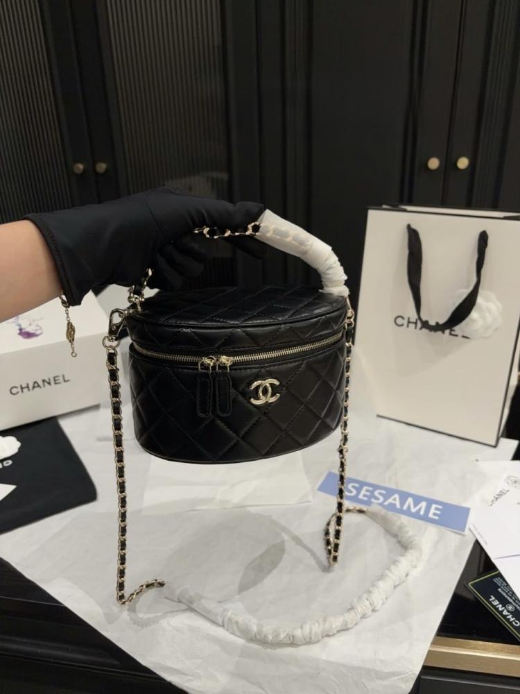 شنطة CHANEL