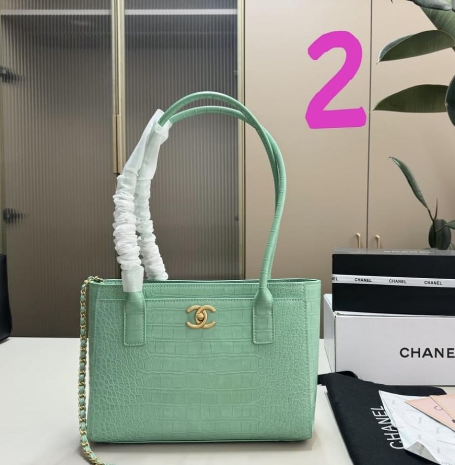 شنطة CHANEL