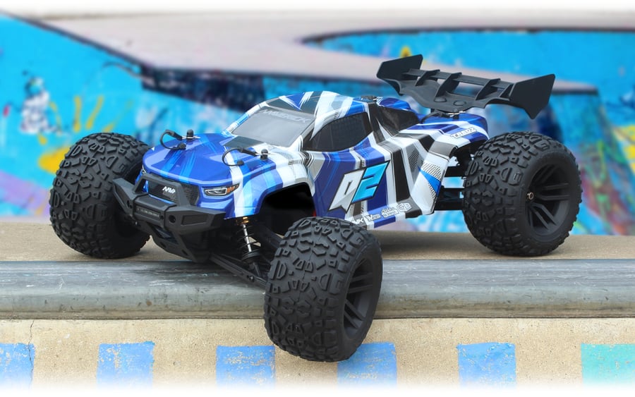 150402 Quantum2 XT 1/10th Stadium Truck
