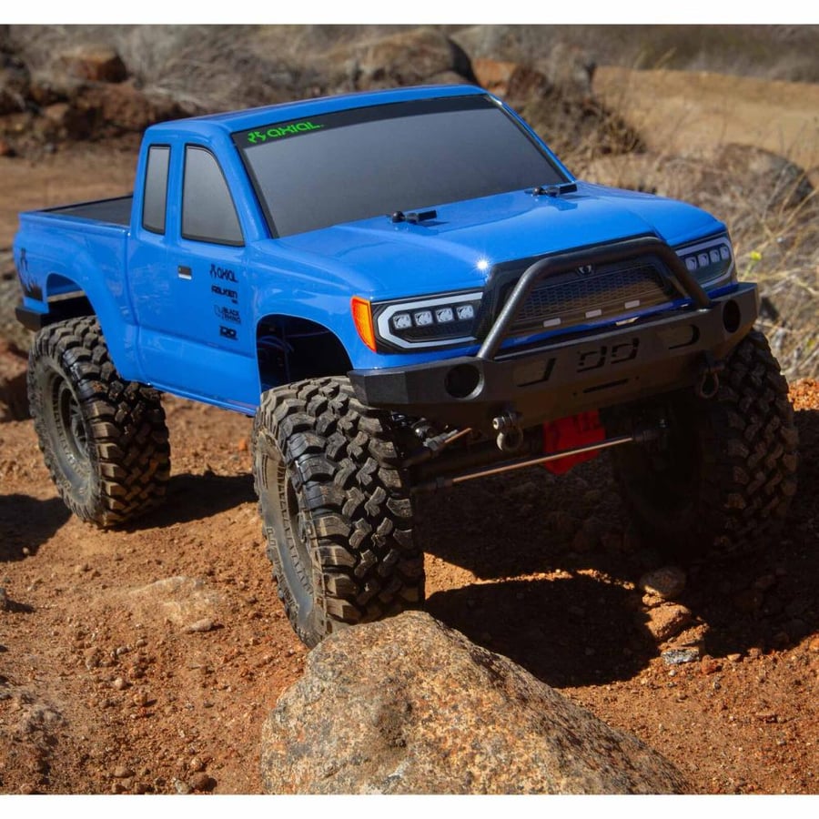 AXI03027T11/10 SCX10 III Base Camp 4X4 Rock Crawler Brushed RTR, Blue