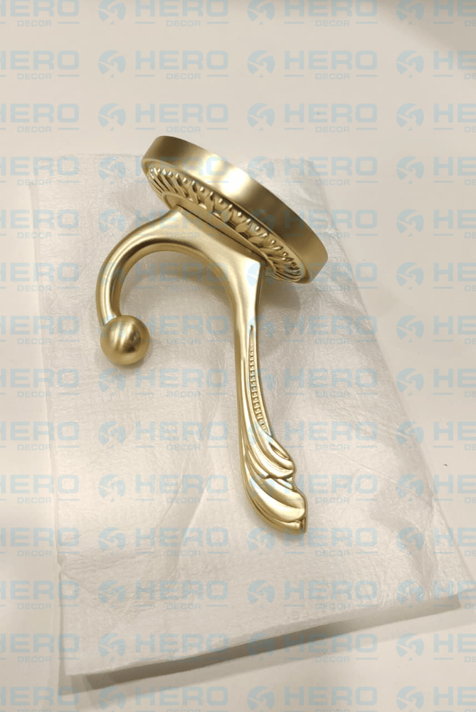 HOK1G-229 - علاقة ملابس ( 1 علاق ) لون ذهبي لامع كرتون 40 حبه