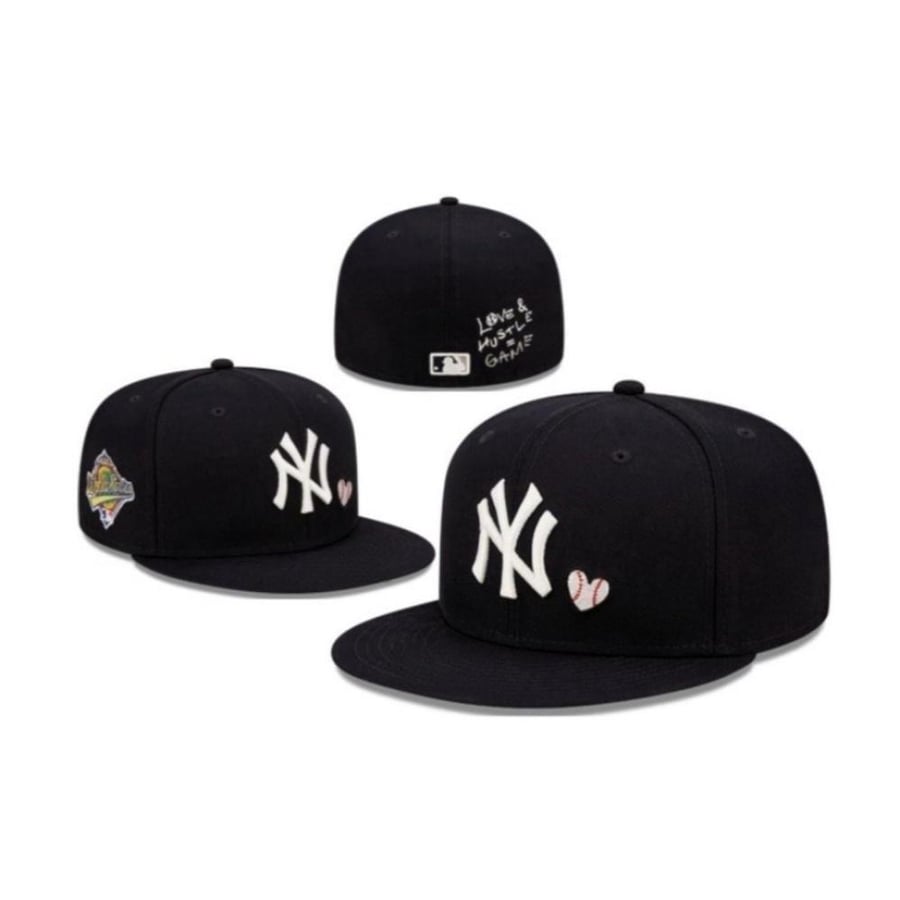 New York Yankees 59FIFTY Team Heart Navy Cap