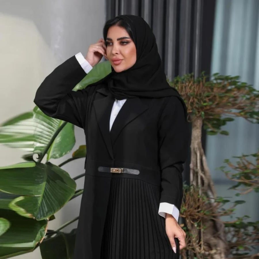معطف نسائي طويل