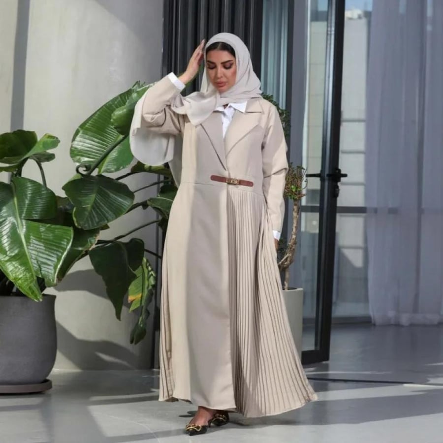 معطف نسائي طويل