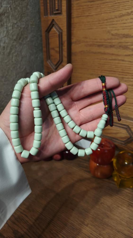 مسباح ضومنه فستقي