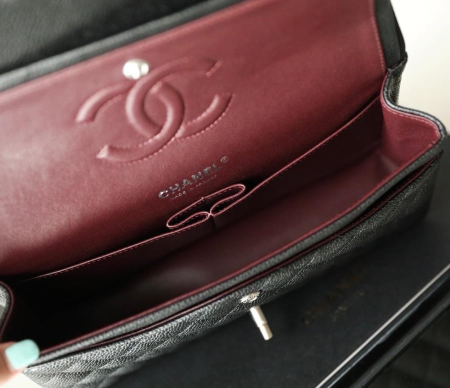 Classic flap Medium 25.5 cm