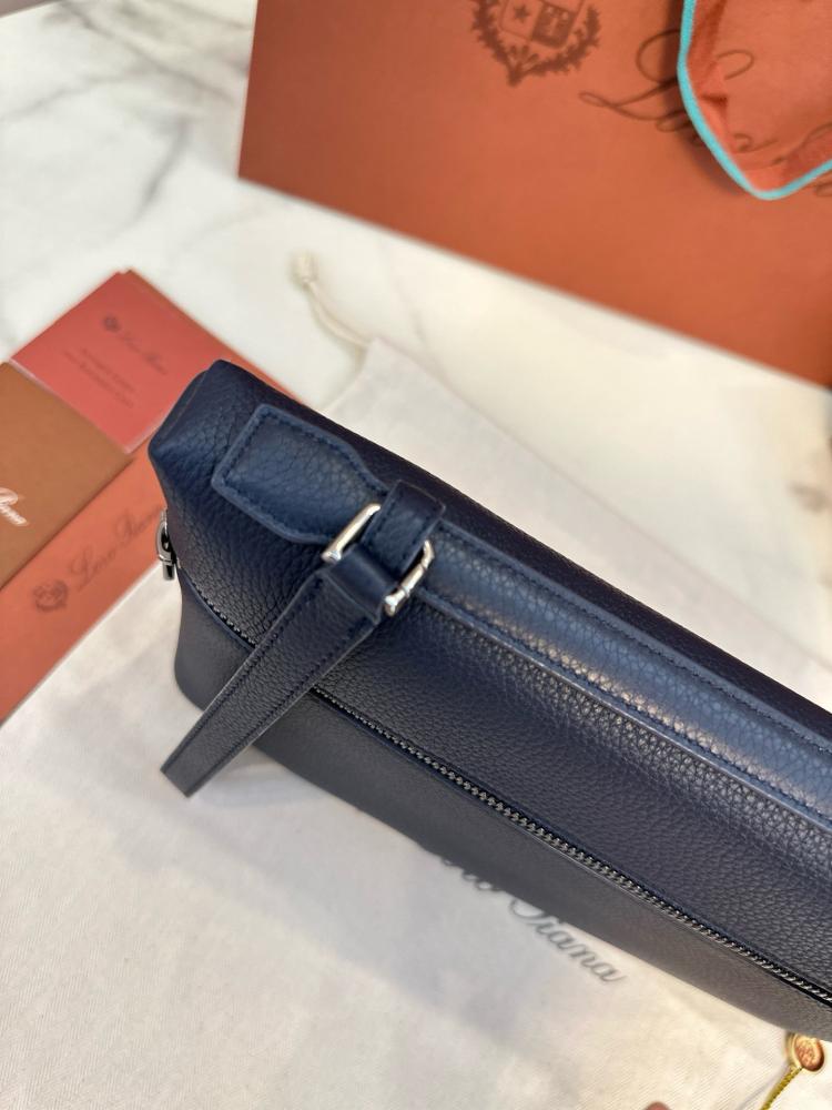 ‏Loro Piana Extra Pouch