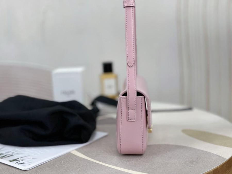 Celine shoulder