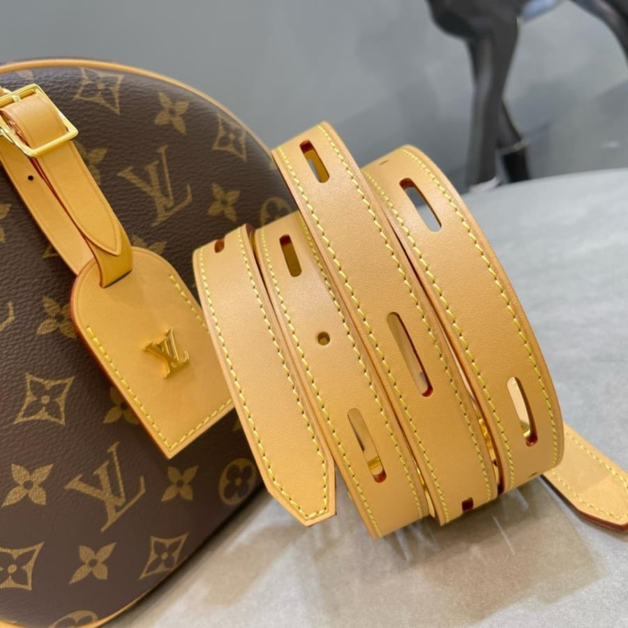 LU PETITE BOITE CHAPEAU LV